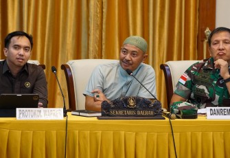 Sekda Pimpin Rapat Persiapan Kunjungan Wakil Presiden RI di Kepulauan Riau 