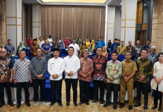 Sekda Prov Kepri Buka Rakor Kesbangpol Bahas Harmonisasi Program dan Stabilitas Daerah 