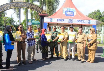 Bazar TNI di Trenggalek