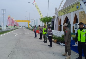 Pengamanan Pelayanan Mudik Lebaran 2024 di Rest Area 575