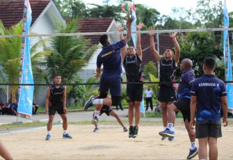 Pertandingan Bola Voli Prajurit Koarmada III 