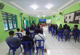Kegiatan pembentukan posyandu remaja di wilayah desa binaan 