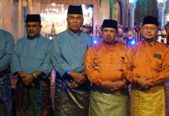 Bupati dan Wakil Bupati Natuna Hadiri Pembukaan MTQH ke X di Kota Batam 
