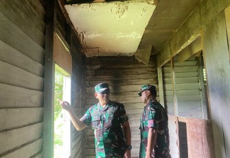 Pa Sahli TK III Kasad Bid Hubint Mayjen TNI Satrio Pinandojo saat survey lokasi rumdis