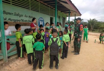 Pembinaan wawasan kebangsaan di perbatasan 