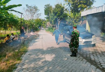 Pendampingan fogging lingkungan desa binaan 