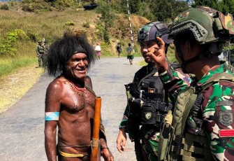 Komsos interaktif bersama masyarakat Intan Jaya 
