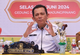 Gubernur Kepri Ansar Ahmad 