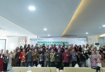 DPD Lembaga Dakwah Islam Indonesia (LDII) Kota Makassar melaksanakan seminar nasional pengembangan ekonomi umat di Hotel Aerotel Smile, Jalan Muchtar Lutfi, Kota Makassar, Sulawesi Selatan, Minggu (7/7/2024). Kegiatan bertujuan untuk mendukung perkembangan ekonomi kreatif berbasis digitalisasi UMKM