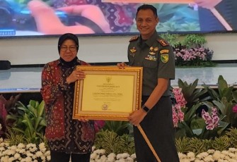 Dandim 1715/Yahukimo Terima Penghargaan dari Menteri Sosial RI atas Dedikasi dan Kontribusi Dalam Penanganan Bencana Alam di Yahukimo