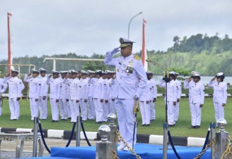 Kepala Staf Koarmada III Laksamana Pertama Singgih Sugiarto