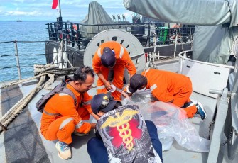 Fumigasi tiga kapal perang jajaran Koarmada III Sorong