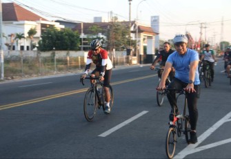 Gowes bareng bersama Danrem 081/DSJ Kolonel Inf Rama Pratama 