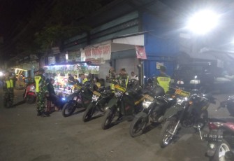 Patroli keamanan personil di wilayah desa binaan 
