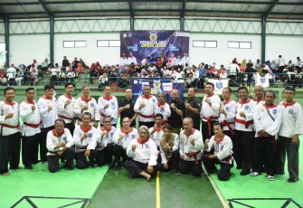 Pangkostrad Letjen TNI Mohamad Hasan saat foto bersama 