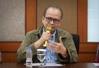 Deputi Bidang Usaha Mikro KemenkopUKM Yulius 