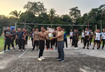 Olahraga voli bersama TDM di Sarawak