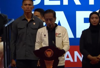 Presiden Joko Widodo (Jokowi) saat berpidato memberikan pernyataan pembukaan Peparnas XVII, di Stadion Manahan, Solo, Jawa Tengah, Minggu (6/10/2024) malam