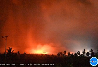 Ilustrasi erupsi gunung Lewotobi Laki-laki 