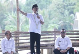 Mendes PDT Yandri Susanto