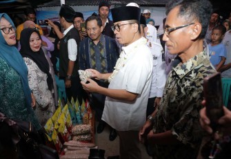 Mendes PDT Yandri Susanto mengunjungi pasar Serang