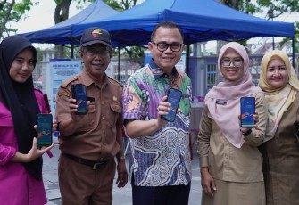 Gebyar pelayanan dukcapil prima di halaman rumah dinas walikota Bukittinggi 