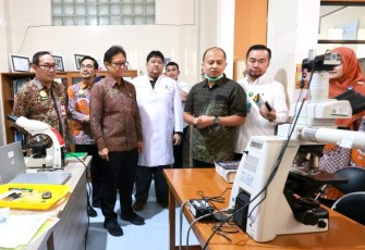 Menkes Budi Gunadi Sadikin mengunjungi RSUD dr Saiful Anwar Kota Malang