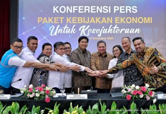 Konferensi pers kebijakan ekonomi untuk kesejahteraan di Jakarta 