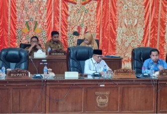 Ketua DPRD Pasbar Buka Paripurna Penyampaian Laporan Pansus Terhadap Ranperda RPJPD Tahun 2025-2045