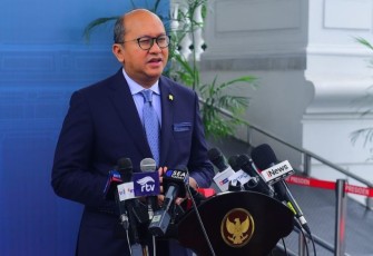 Menteri Investasi dan Hilirisasi/Kepala BKPM Rosan Roeslani menyampaikan keterangannya di Kompleks Istana Kepresidenan Jakarta, pada Selasa, 3 Desember 2024