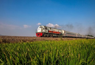 Perjalanan kereta api di Daop 4 Semarang tetap lancar dan tidak terimbas kecelakaan kereta api di Bandung Raya.