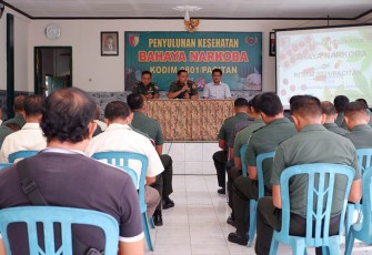 Kodim 0801/Pacitan Berikan Penyuluhan Kesehatan Bahaya Narkoba