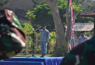 Pelatihan Coast Guard Basic Training (CGBT) bagi personel PPPK Bakamla RI resmi dibuka. Upacara pembukaan pelatihan dipimpin oleh Sestama Bakamla RI, Laksda TNI Tatit E. Witjaksono, S.E., M.Tr. (Han), di Puslatdiksarmil, Surabaya, pada Rabu (15/5/2024)
