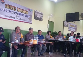 Kapolres Pasaman Barat AKBP Nurdiansyah Gelar Silaturahmi Coffe Morning Bersama Jajaran Polres Pasaman Barat dangan Insan Pers Se Kabupaten Pasaman Barat, Kamis (25/1/2024 ) di Polres Pasaman Barat