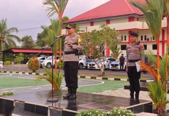 Kapolres Natuna saat Pimpin Apel Gelar Pasukan Operasi Keselamatan Seligi 2024