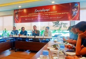 KPU Bintan saat sosialisasi publikasi informasi dan pelayanan pers di Onyx Hotel and Villa  Bintan Prov Kepri Selasa, 02 Juli 2024 pagi.