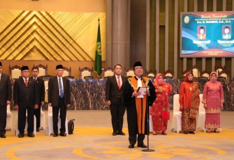  Ketua Mahkamah Agung Prof. Dr. H. M. Syarifuddin, S.H., M.H dalam acara purnabakti Ketua Pengadilan Tinggi Agama Kepulauan Bangka Belitung Drs. H. Makmun, S.H., M.H. secara virtual, pada hari Rabu, 31 Januari 2024, bertempat digedung Kusumaatmadja lantai 14, Rabu (31/01]