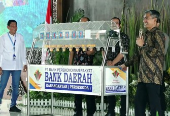 Bank Daerah Karanganyar menggelar undian tahap I tahun 2024 tabungan Sembada Plus dan Sicermat Simpel, di Pendopo Rumah Dinas Bupati Karanganyar, Jumat (3/4/2024).