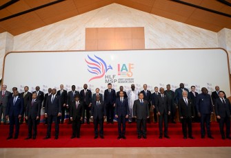Presiden Joko Widodo (tengah depan) dan Presiden terpilih Prabowo Subianto (kelima kanan depan) berfoto dengan sejumlah kepala negara/pemerintahan saat Joint Leaders' Session Indonesia-Africa Forum (IAF) II and High-Level Forum on Multi-Stakeholder Partnerships (HLF MSP) di Nusa Dua, Bali, Senin (2/9/2024). Forum HLF MSP and Indonesia-Africa Forum II tersebut menyelenggarakan 12 event secara paralel dan 17 event pendamping yang dihadiri delegasi dari 24 negara. Media Center IAF II-HLF MSP/Sigid Kurniawan/ny