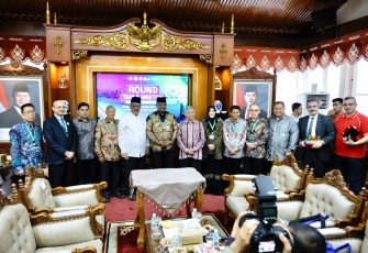 Foto bersama usai acara