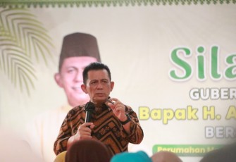 Gubernur Ansar saat Paparkan Program Strategis di Hadapan Masyarakat Belian, Batam