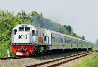 Jalur KA antara Stasiun Haurpugur - Stasiun Cicalengka sudah dapat dilewati kereta api dengan kecepatan 20 km per jam.