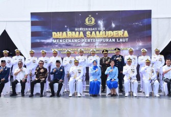 Foto Bersama usai acara Peringatan Hari Dharma Samudera