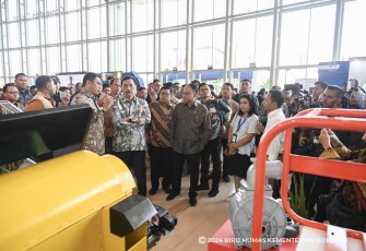 Menko Marves Luhut Binsar Panjaitan saat di ICE BSD Tangerang, Selasa (17/9)