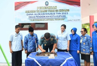 Danlantamal VII saat Resmikan TK Hang Tuah 23 Kupang 