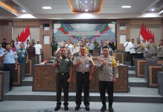 Foto Bersama usai acara