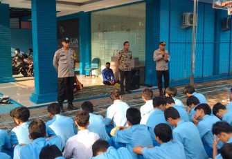 Polsek Pancoran masifkan Binluh Pelajar di sekolahan