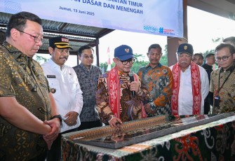 Mendikdasmen Resmikan Gedung Baru SD Negeri 020 Sepaku