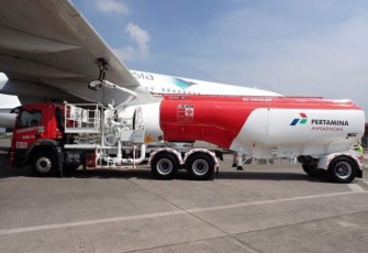 Ilustrasi truck BBM Avtur 