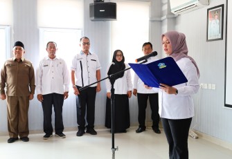 Wabup Bintan Deby saat Lantik 17 Pejabat Fungsional